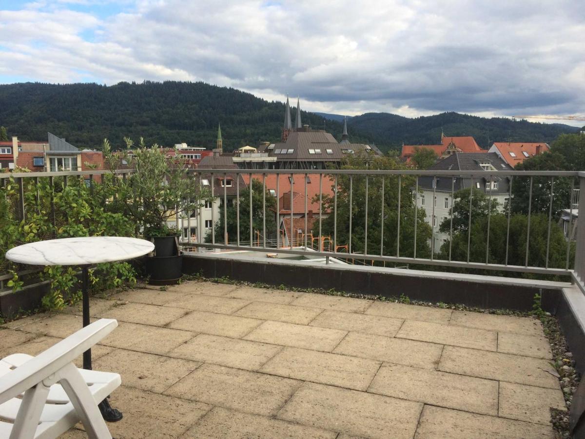 Freiburg Citywohnung Buitenkant foto
